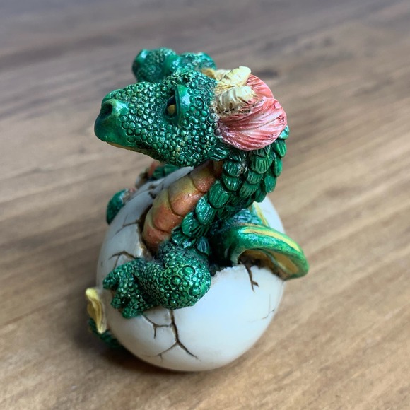 1997 WU Twin Dragon Figurine Hatching From Egg & 1998 WUI Dragon on Rock Resin - Picture 6 of 16